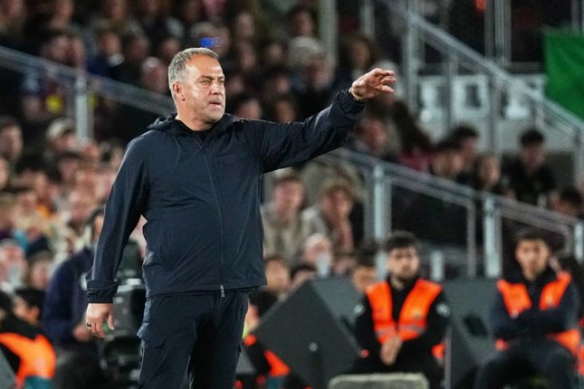 Hansi Flick Raih Penghargaan Pelatih Terbaik La Liga bersama Barcelona