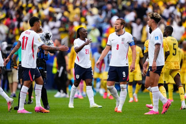 Eberechi Eze minta Inggris abaikan kritik